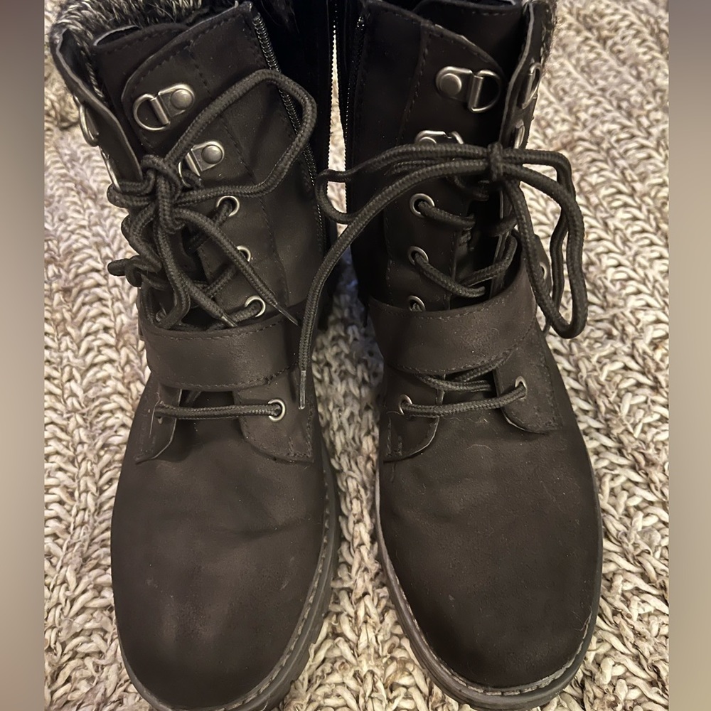 Black Boots